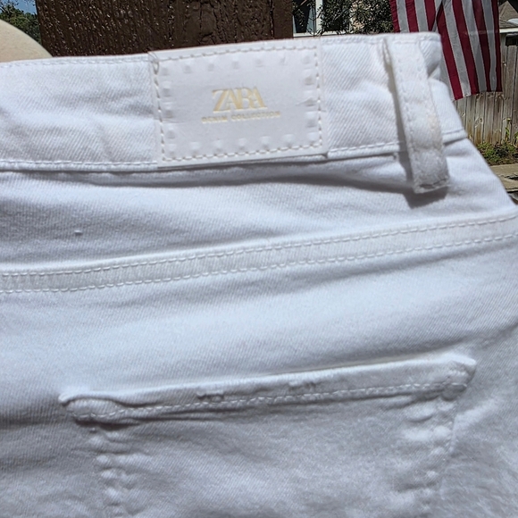 Nwot Zara White Flared Jeans Eu 40, Us 8 - Picture 3 of 10